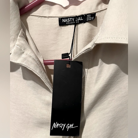 NWT Nasty Gal Gathered Front Button Down Shirt Mini Dress in Natural - Picture 9 of 10